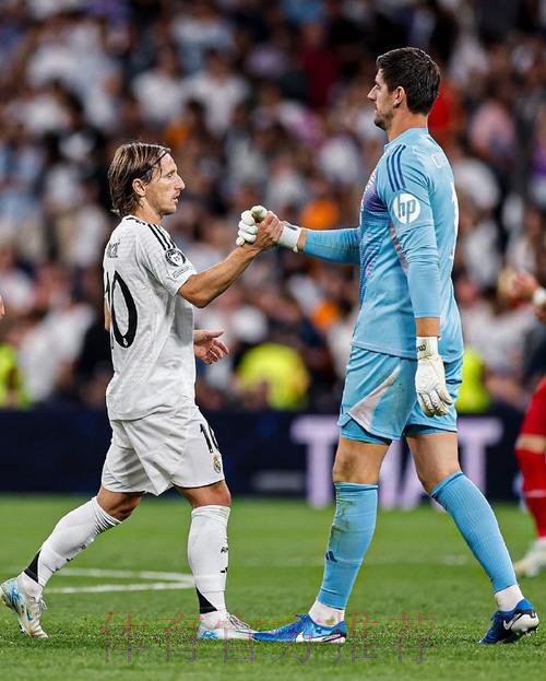 马卡:老佛爷赛后亲赴皇马更衣室 球队士气受到重创